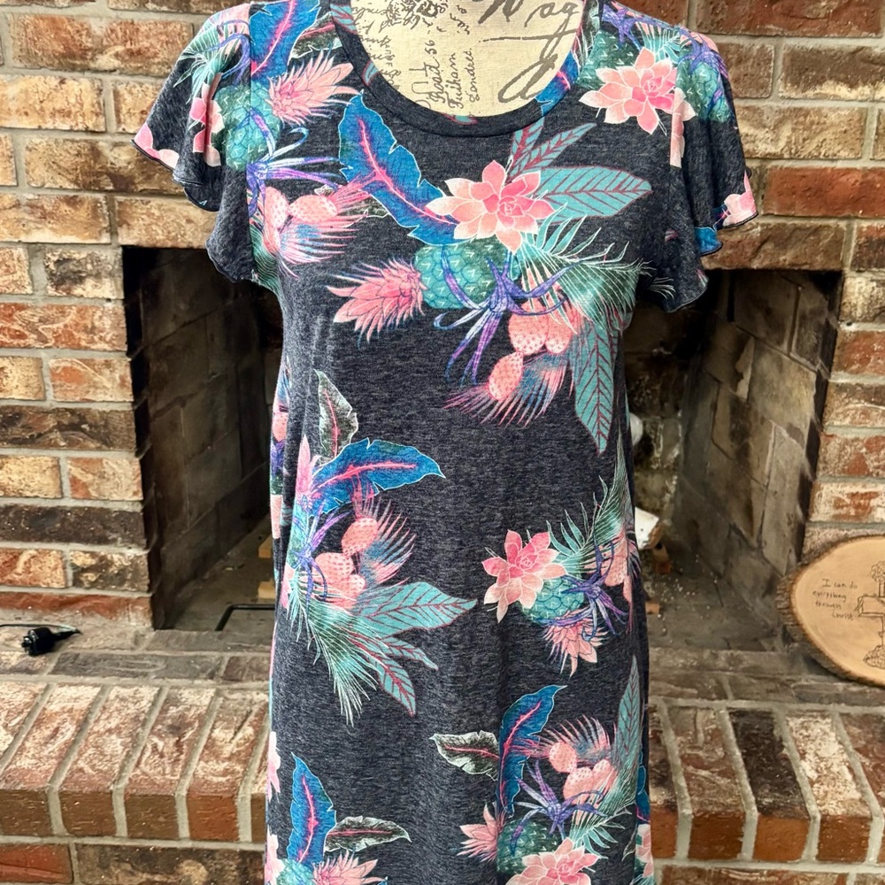 GAP Gray and Pink Flutter Sleeve Sundress